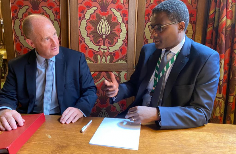 Darren Henry MP meets the Minister for Postal Affairs