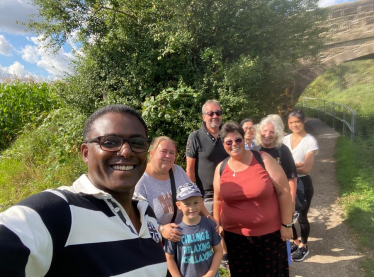 Darren Henry MP joined the Stapleford Walk and Talk Group