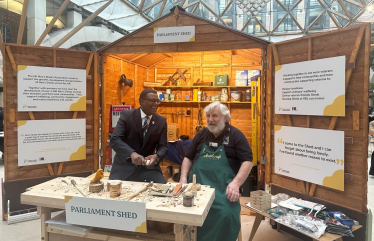 Darren Henry MP meets with Men in Sheds